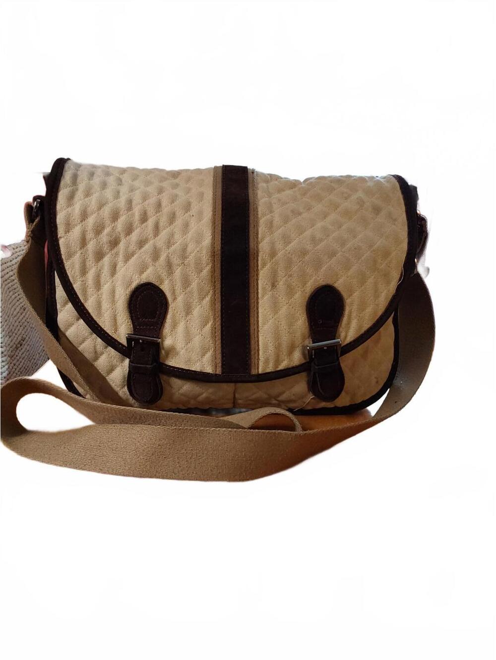 Vera Bradley Canvas Quilted Messenger Bag.